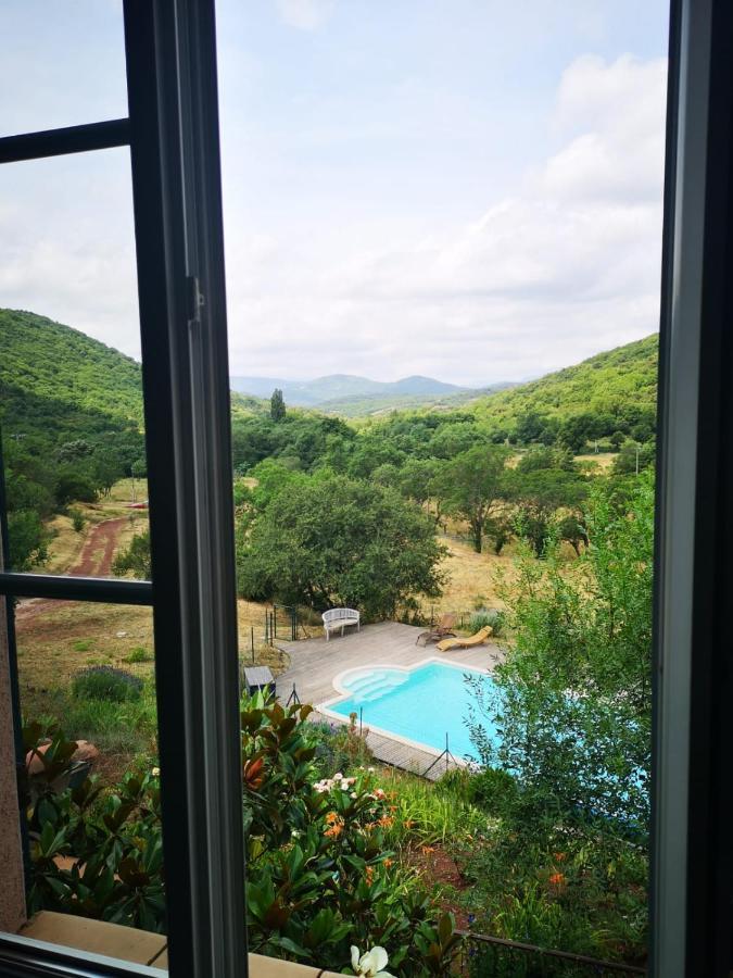 Bed and Breakfast Domaine De Montbarri La Tour-sur-Orb Екстер'єр фото