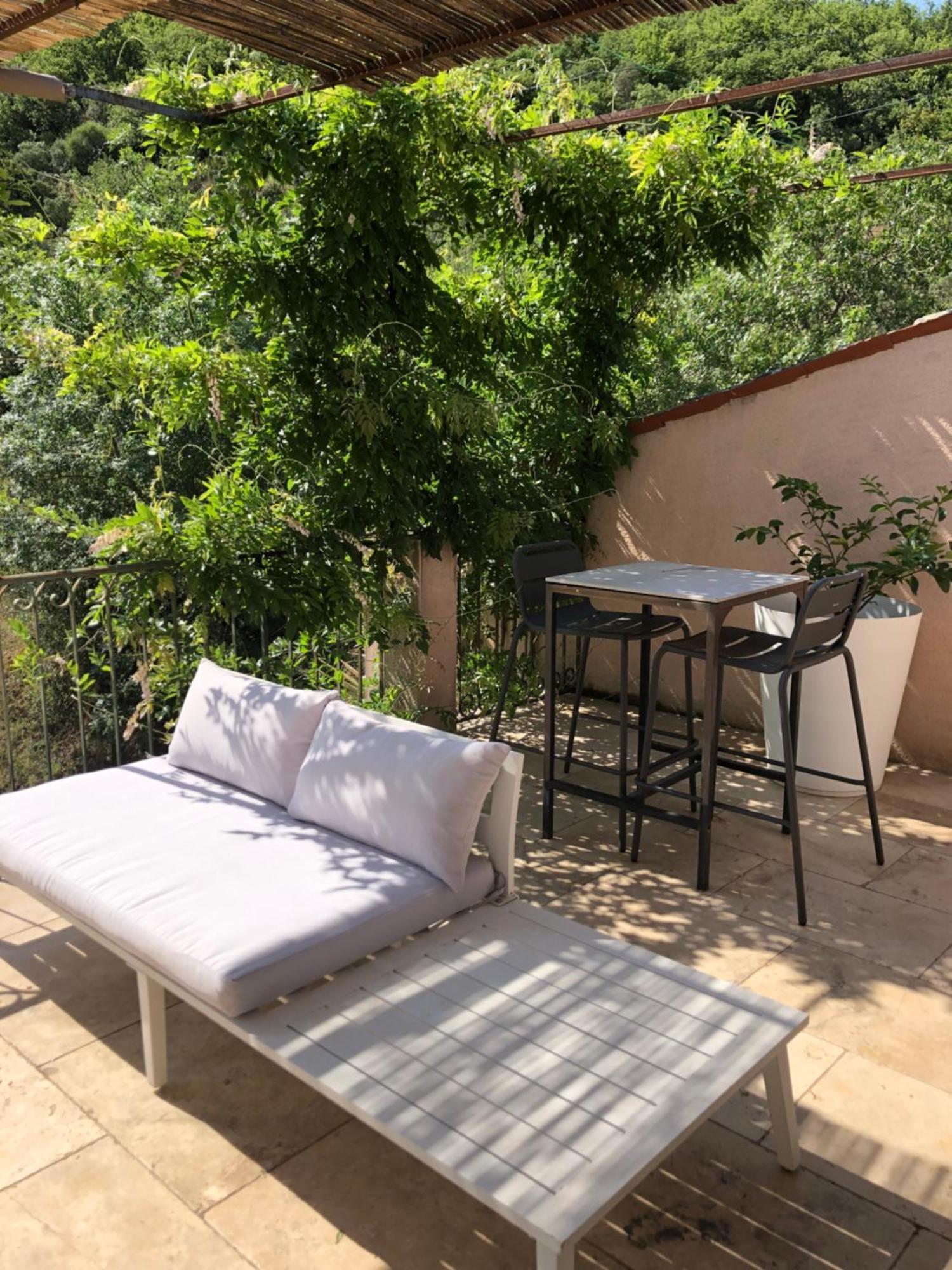 Bed and Breakfast Domaine De Montbarri La Tour-sur-Orb Екстер'єр фото